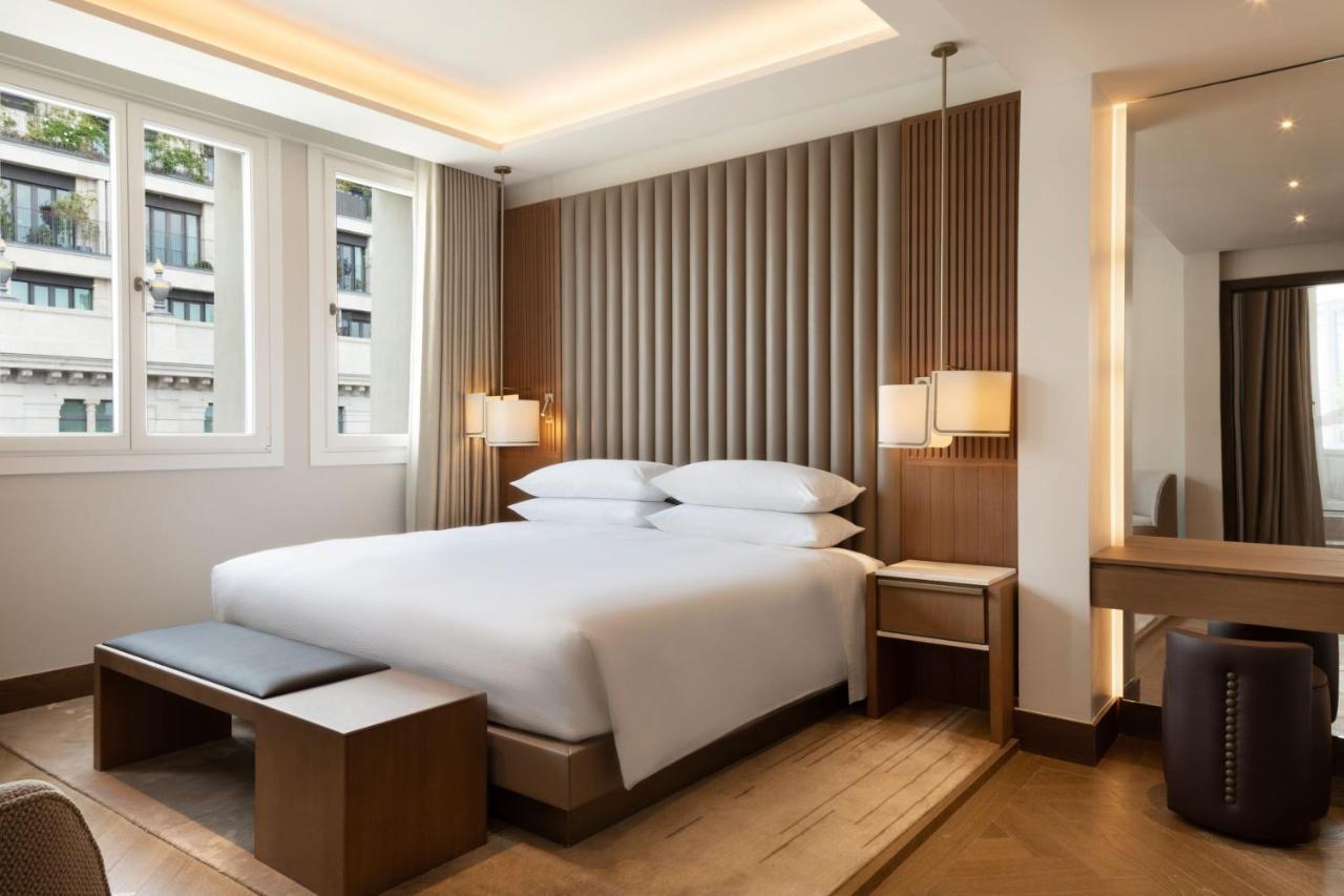 Jw Marriott Hotel Мадрид Екстериор снимка