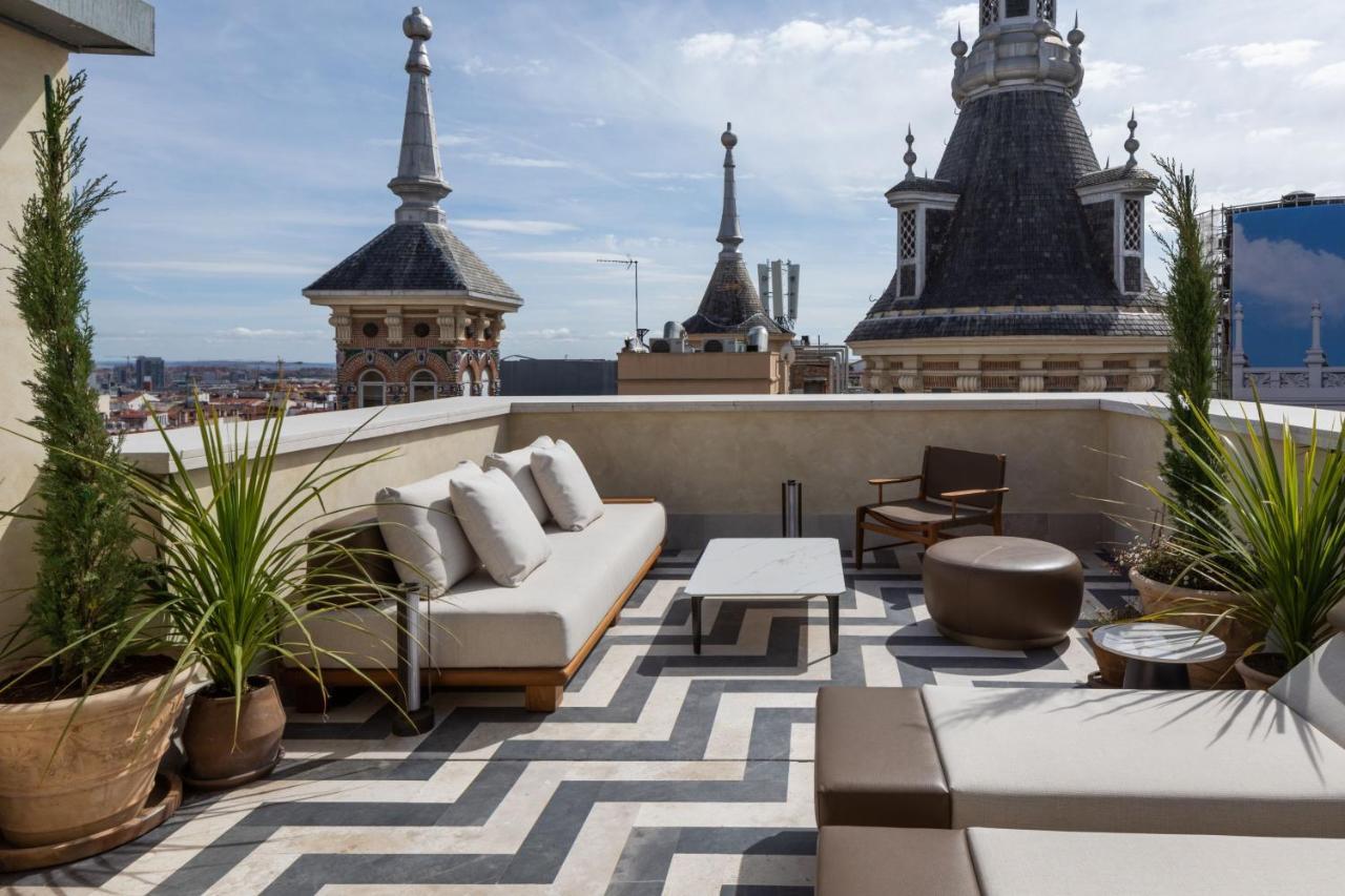 Jw Marriott Hotel Мадрид Екстериор снимка